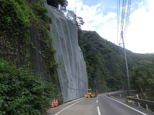 平成30年度防国災防第152-2-3号国道219号大椎葉地区道路防災工事