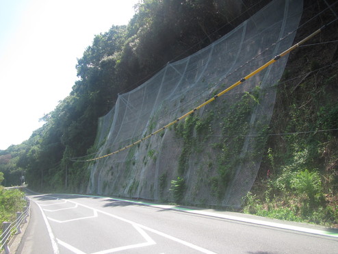 53-4-1公共道路工事（落石防護網工その２）／県道津山柵原線
